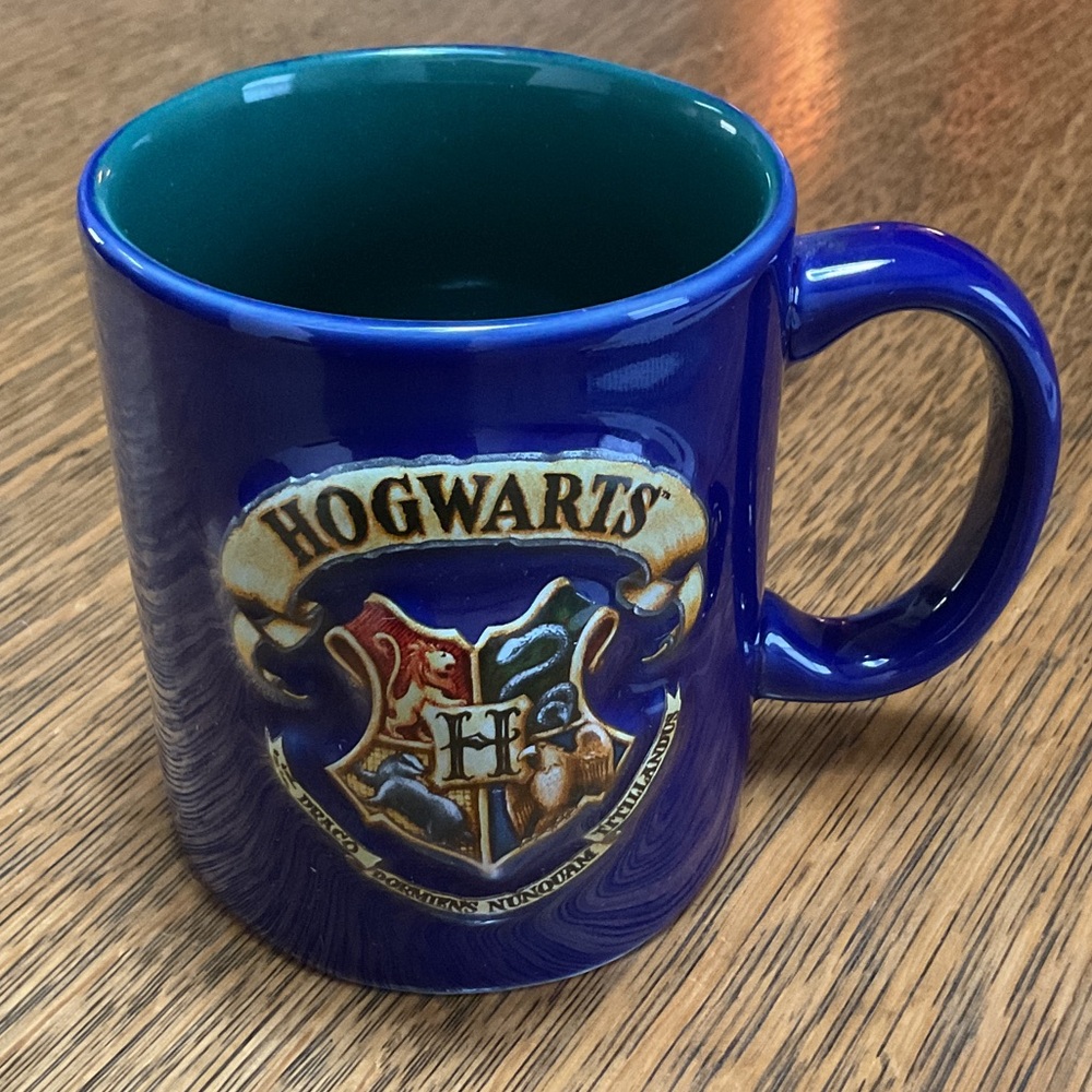 Hallmark Harry Potter Coffee Cup Hogwarts Crest